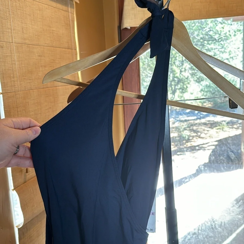 NWT MICHAEL Michael Kors V-Neck Halter One Piece Swimsuit - Chain Size 6